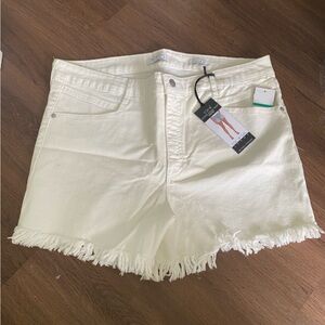 Women's White Frayed Hem Shorts NEW NWT COACHELLA CONCERT SUMMER SHORTS